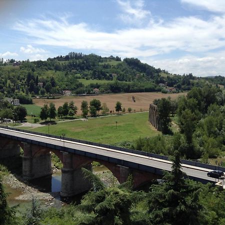 Appartamento Lella Con Meravigliosa Vista Vicino Alle Terme Acqui Terme Oda fotoğraf