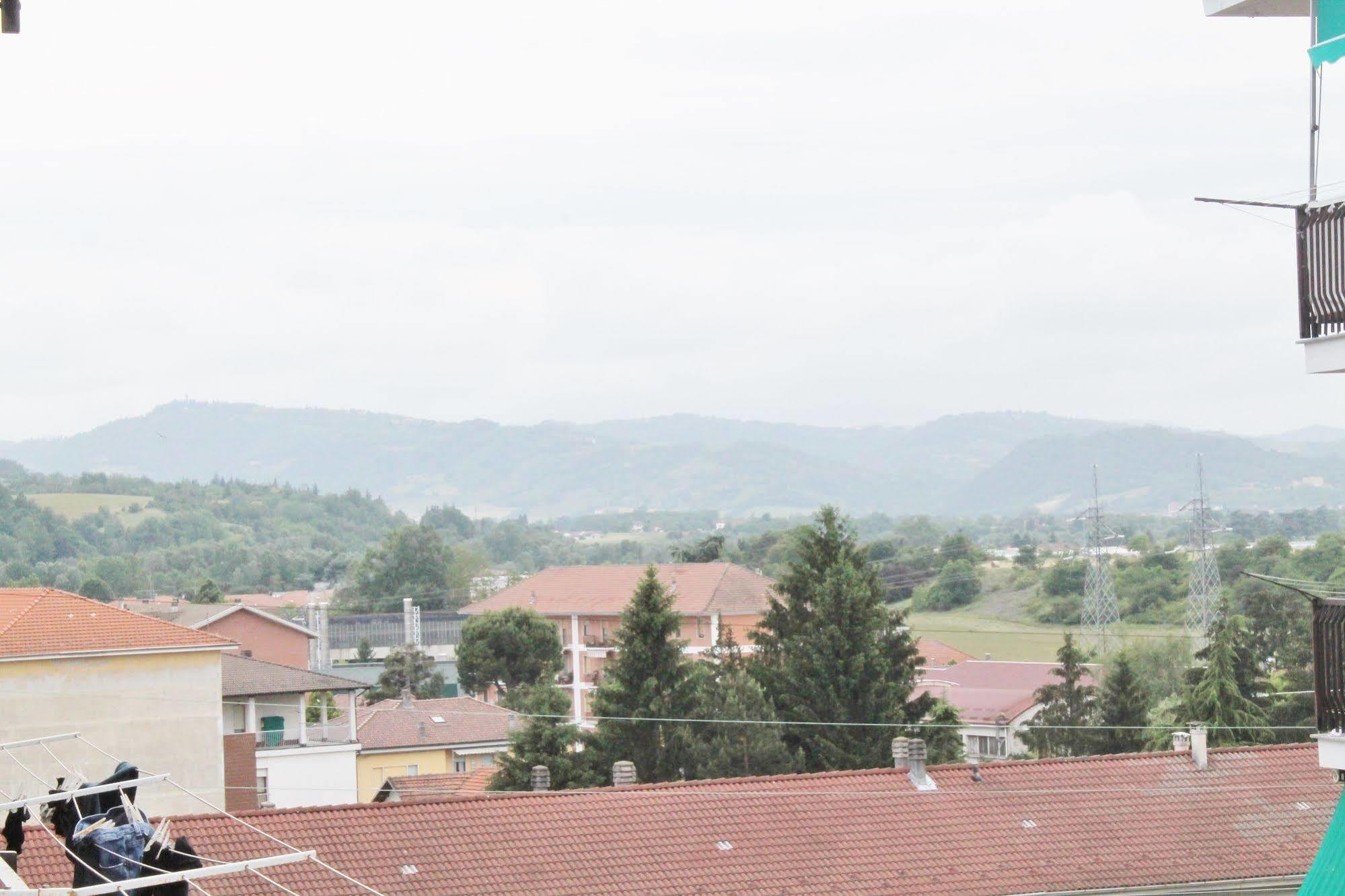 Appartamento Lella Con Meravigliosa Vista Vicino Alle Terme Acqui Terme Dış mekan fotoğraf